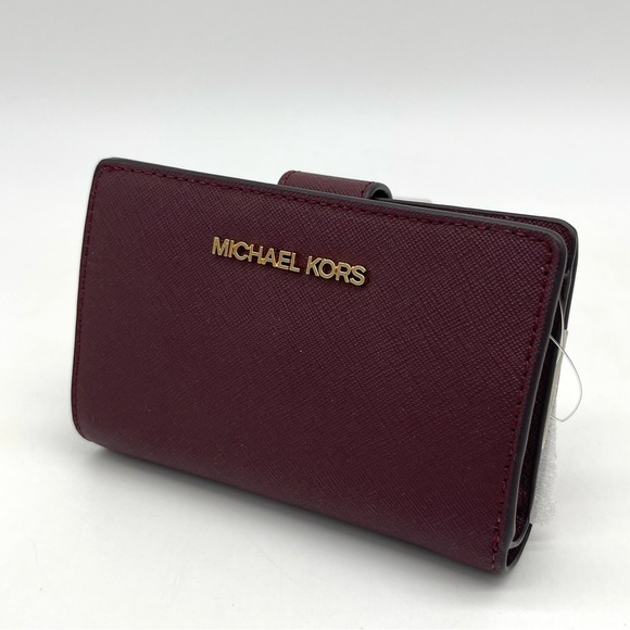 Michael Kors Medium Corner Zip Bifold Wallet - Picture 1 of 7